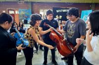 Educación entregó instrumentos musicales y certificados docentes en Puerto Deseado