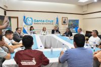 Alicia concretó mesa de trabajo con referentes del sector de la pesca y puertos de Santa Cruz